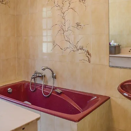 Four-bedroom In Propriano Apartment *